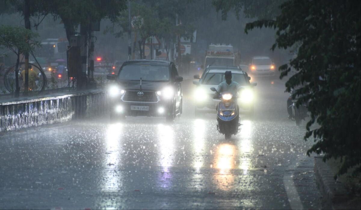 அதிக கனமழையால் நீலகிரிக்கு ரெட்  அலர்ட் – பள்ளிகளுக்கு இன்று விடுமுறை