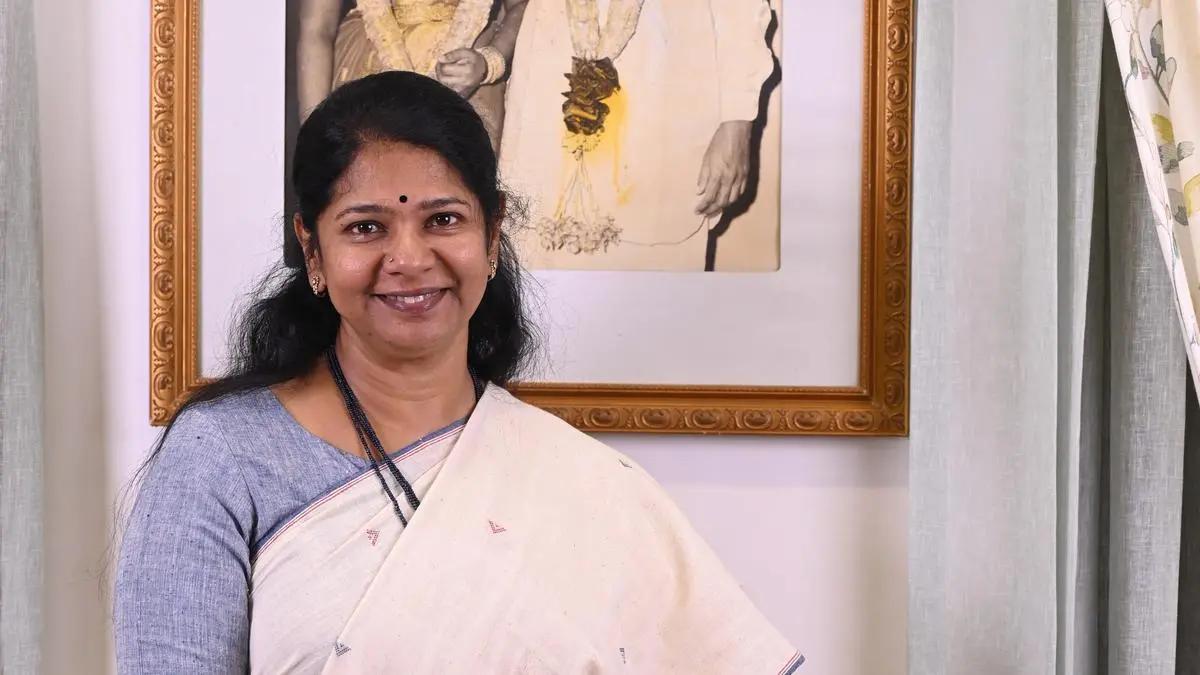 அறிவியல் என்பது கட்டுக்கதை அல்ல- அனுராக் தாக்கூருக்கு கனிமொழி கண்டனம்