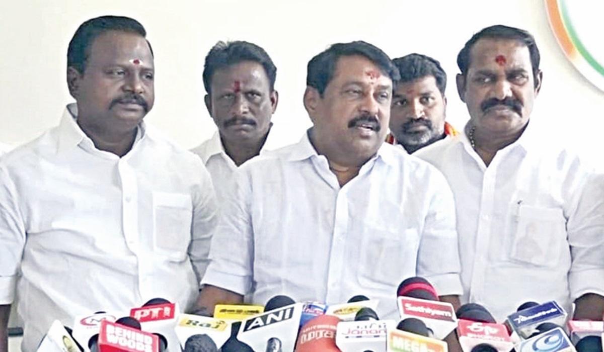 அதிமுகவில் ஏற்பட்ட பிளவிற்கு திமுக தான் காரணம்… நயினார் நாகேந்திரன் குற்றச்சாட்டு