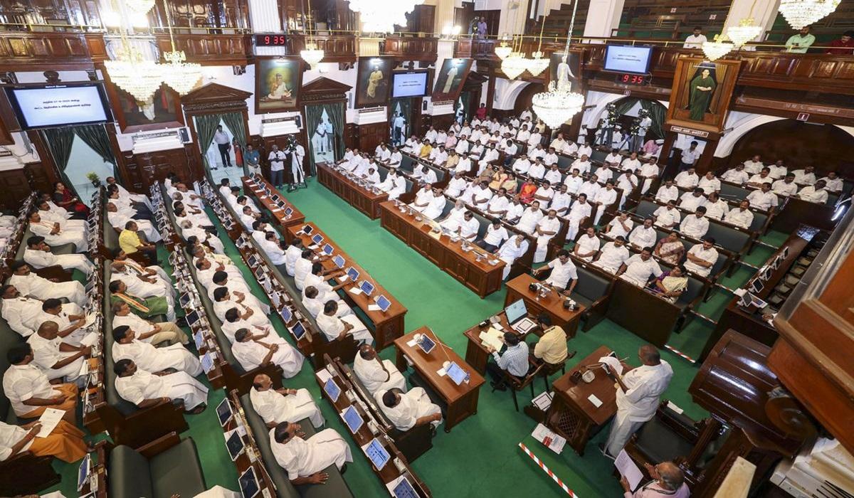 பட்டப்படிப்புக்கான இடஒதுக்கீட்டில் ஆபத்து! – கல்வியை தனியார்மயமாக்கும் புதிய சட்டம்- திமுக அரசு