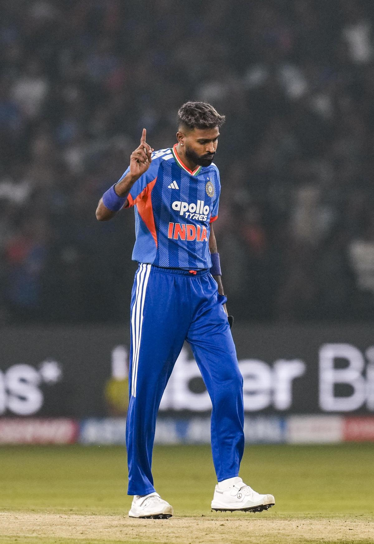 டி20 கிரிக்கெட்: புதிய உலக சாதனை படைத்த ஹர்திக் பாண்டியா!