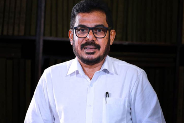 முன்னாள் சபாநாயகர் அதிரடியாக கைது: விபத்து ஏற்படுத்தியதாக வழக்கு